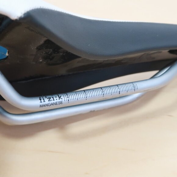 Fizik Ardea Bike Saddle - Picture 9 of 10